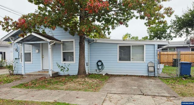 1748 Bellevue St SE, Salem, OR 97301