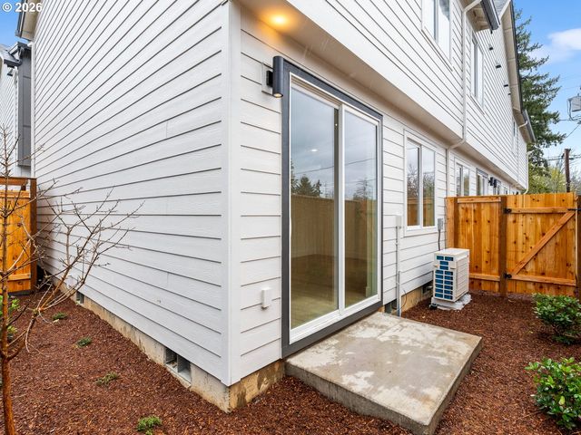 2385 Se 135TH Ave 8, Portland, OR 97233