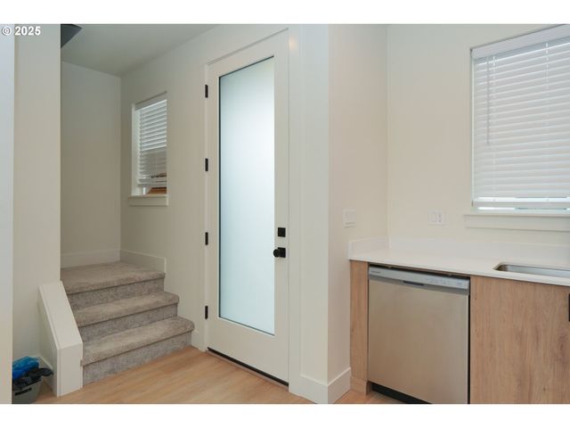 2385 Se 135TH Ave 8, Portland, OR 97233