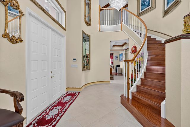120 ISOLA Circle, Royal Palm Beach, FL 33411