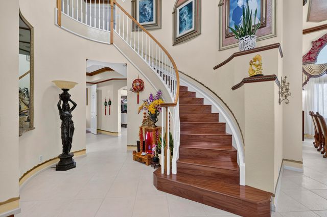 120 ISOLA Circle, Royal Palm Beach, FL 33411