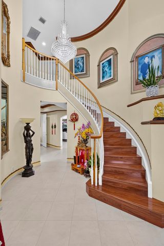 120 ISOLA Circle, Royal Palm Beach, FL 33411