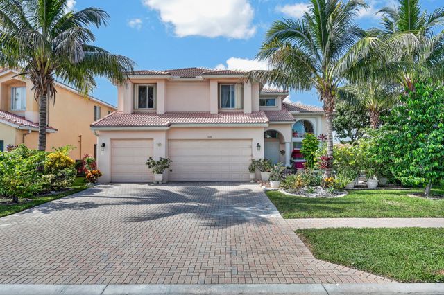 120 ISOLA Circle, Royal Palm Beach, FL 33411