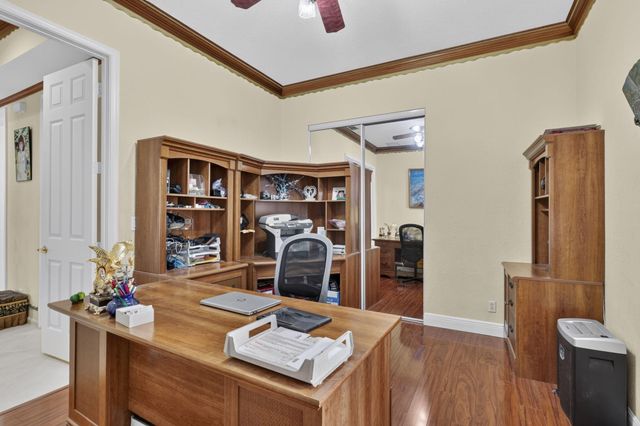 120 ISOLA Circle, Royal Palm Beach, FL 33411