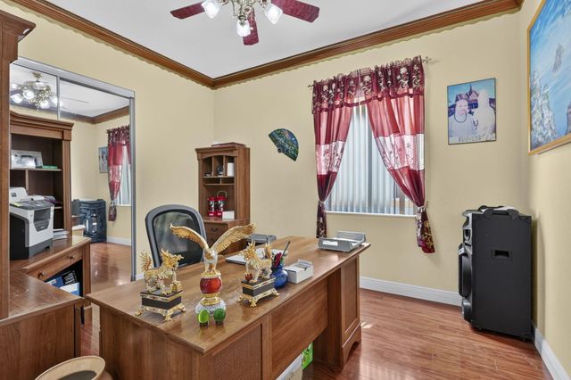 120 ISOLA Circle, Royal Palm Beach, FL 33411