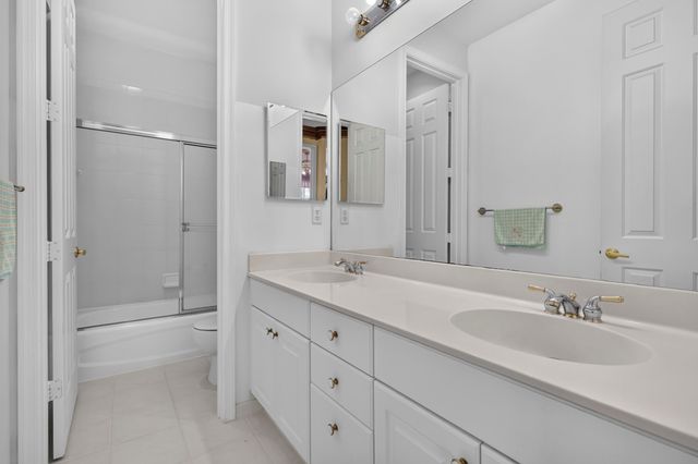 120 ISOLA Circle, Royal Palm Beach, FL 33411