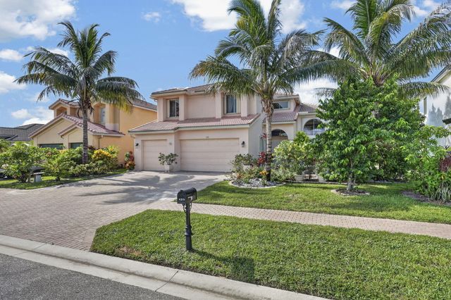 120 ISOLA Circle, Royal Palm Beach, FL 33411