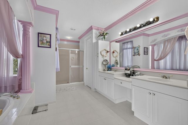 120 ISOLA Circle, Royal Palm Beach, FL 33411