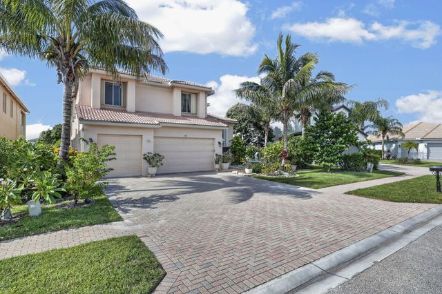 120 ISOLA Circle, Royal Palm Beach, FL 33411