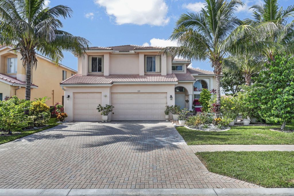 120 ISOLA Circle, Royal Palm Beach, FL 33411