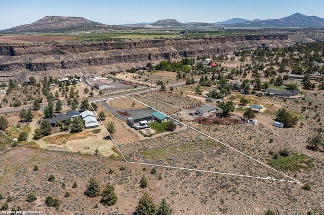 13942 SW Peninsula Drive, Terrebonne, OR 97760