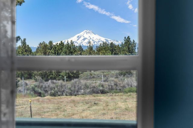 13942 SW Peninsula Drive, Terrebonne, OR 97760