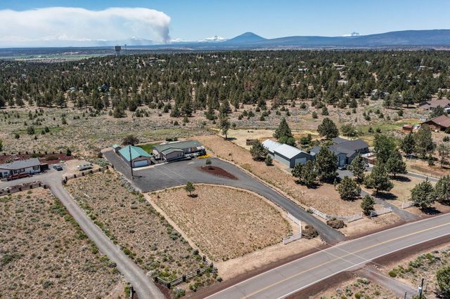 13942 SW Peninsula Drive, Terrebonne, OR 97760