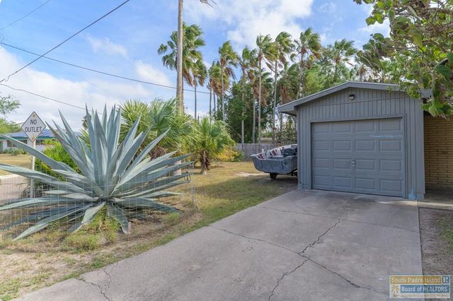 634 1st St., Port Isabel, TX 78578