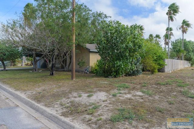 634 1st St., Port Isabel, TX 78578