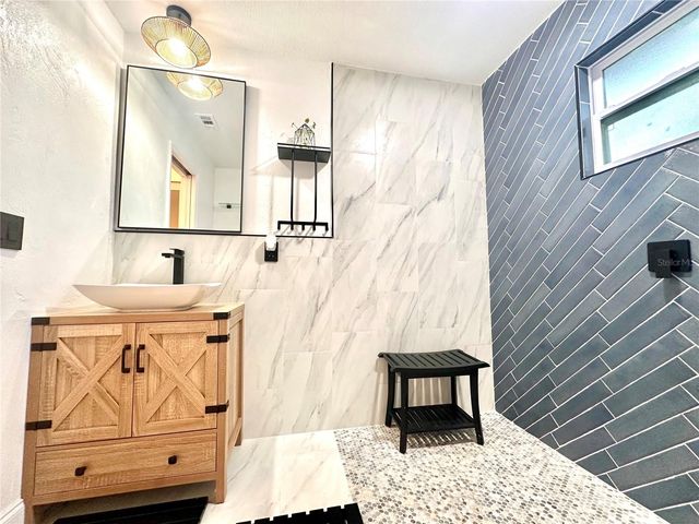 1 CUNNINGHAM DRIVE, New Smyrna Beach, FL 32168