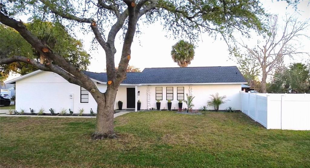 1 CUNNINGHAM DRIVE, New Smyrna Beach, FL 32168