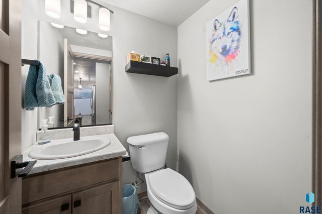 7705 S Townsley Ave Avenue 3, Sioux Falls, SD 57108