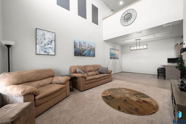 7705 S Townsley Ave Avenue 3, Sioux Falls, SD 57108