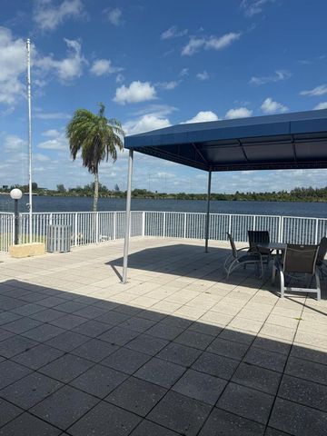 1175 NE Miami Gardens Drive 703, Miami, FL 33179