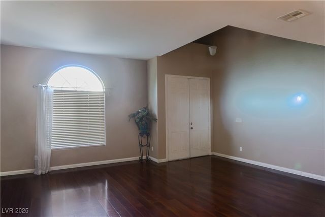 6289 Cyclone Avenue, Las Vegas, NV 89110