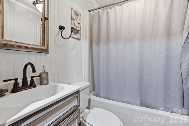 114 Beacon Hill, Ellenboro, NC 28040