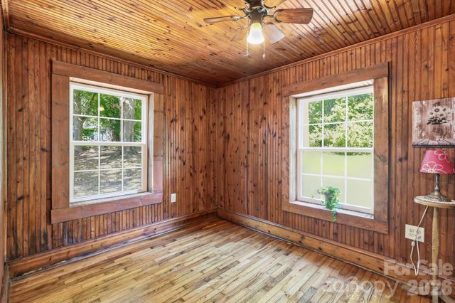 114 Beacon Hill, Ellenboro, NC 28040