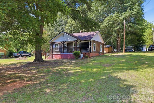 114 Beacon Hill, Ellenboro, NC 28040