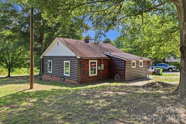 114 Beacon Hill, Ellenboro, NC 28040