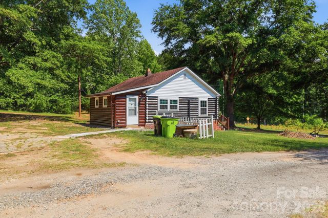 114 Beacon Hill, Ellenboro, NC 28040