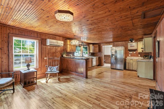 114 Beacon Hill, Ellenboro, NC 28040