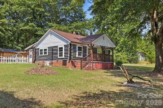 114 Beacon Hill, Ellenboro, NC 28040