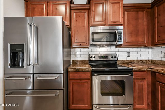 3416 W APOLLO Road, Phoenix, AZ 85041