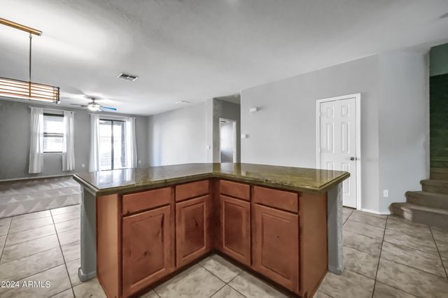 3416 W APOLLO Road, Phoenix, AZ 85041