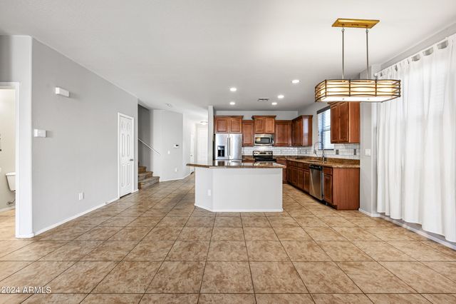 3416 W APOLLO Road, Phoenix, AZ 85041