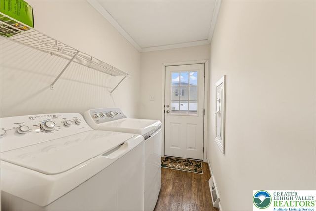 4250 Jaguar Court, North Whitehall Twp, PA 18069