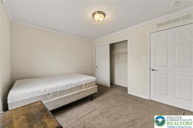 4250 Jaguar Court, North Whitehall Twp, PA 18069