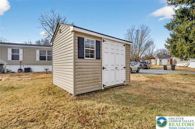 4250 Jaguar Court, North Whitehall Twp, PA 18069