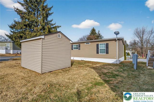 4250 Jaguar Court, North Whitehall Twp, PA 18069