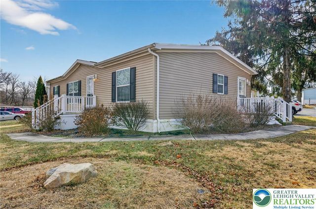 4250 Jaguar Court, North Whitehall Twp, PA 18069