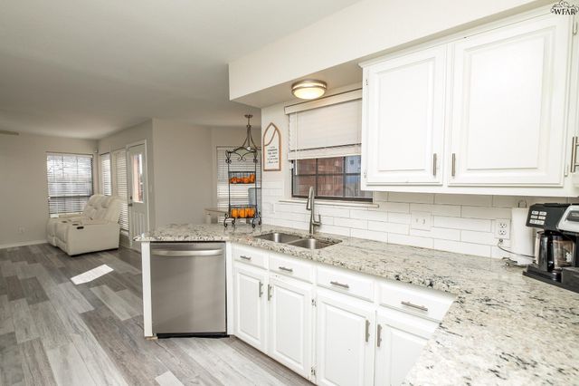 4 GRAY MOSS COURT, Wichita Falls, TX 76309