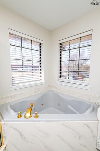 4 GRAY MOSS COURT, Wichita Falls, TX 76309