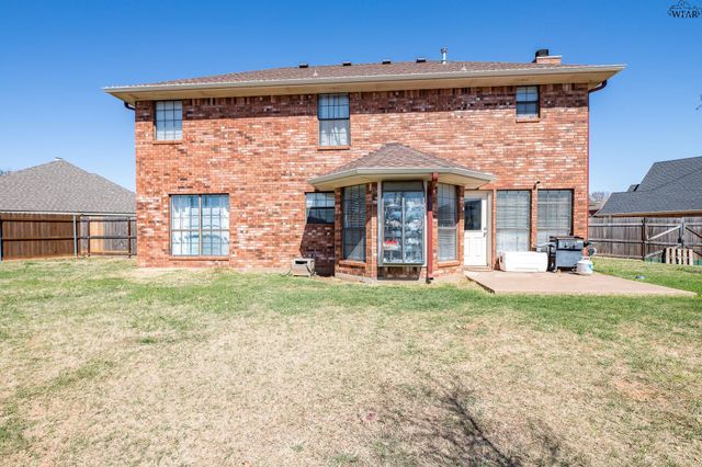 4 GRAY MOSS COURT, Wichita Falls, TX 76309