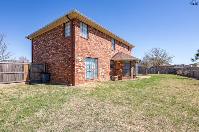 4 GRAY MOSS COURT, Wichita Falls, TX 76309