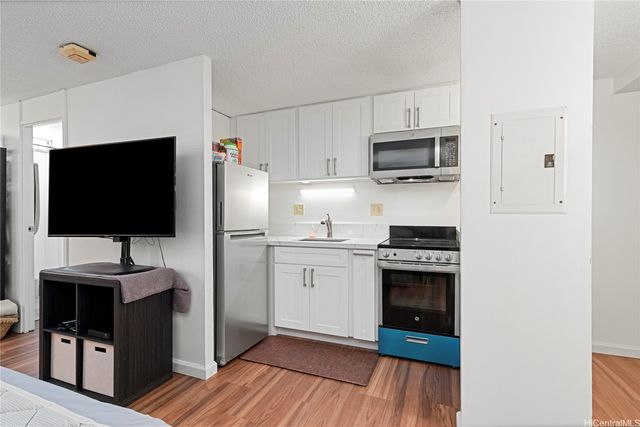 1060 Kamehameha Highway 3008A, Pearl City, HI 96782