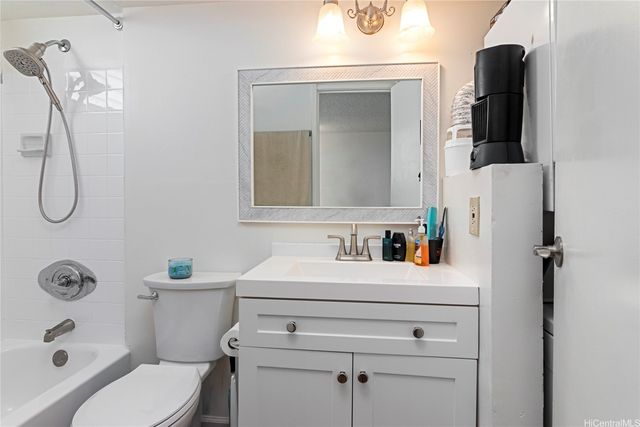 1060 Kamehameha Highway 3008A, Pearl City, HI 96782