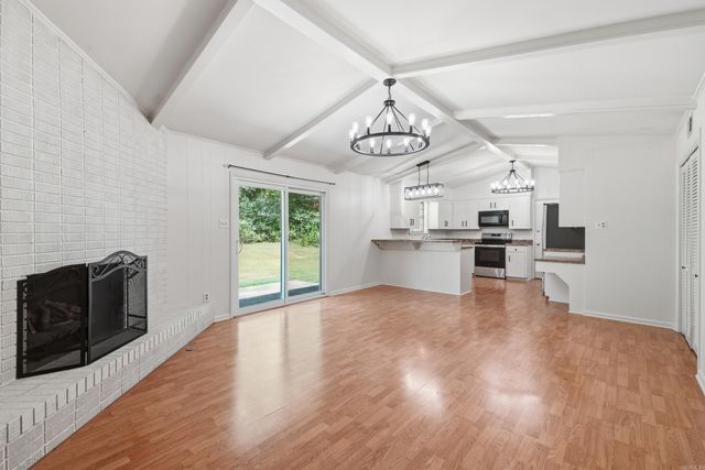 34 Pamela Drive, Little Rock, AR 72227