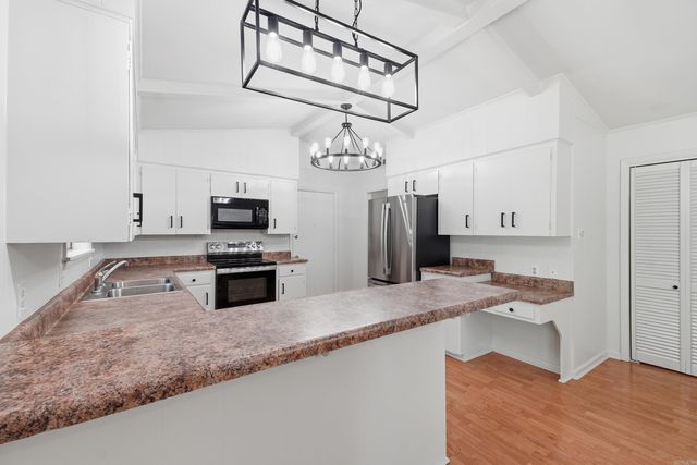 34 Pamela Drive, Little Rock, AR 72227