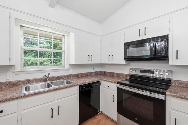 34 Pamela Drive, Little Rock, AR 72227
