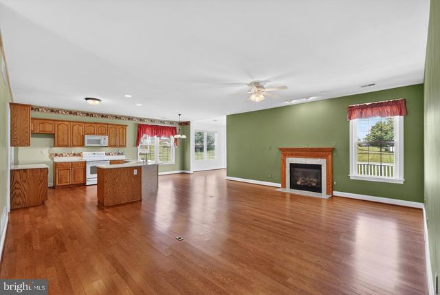 307 SAWGRASS CT, Honey Brook, PA 19344